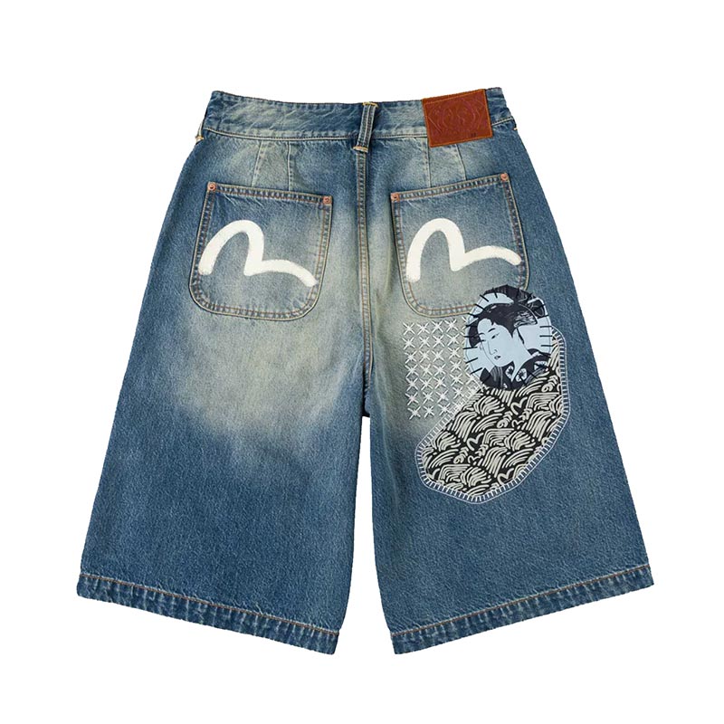 FABRIC PATCH DENIM SHORTS
